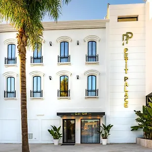 Petit Palace Hotel