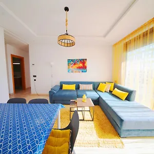 Geronticus Apartment